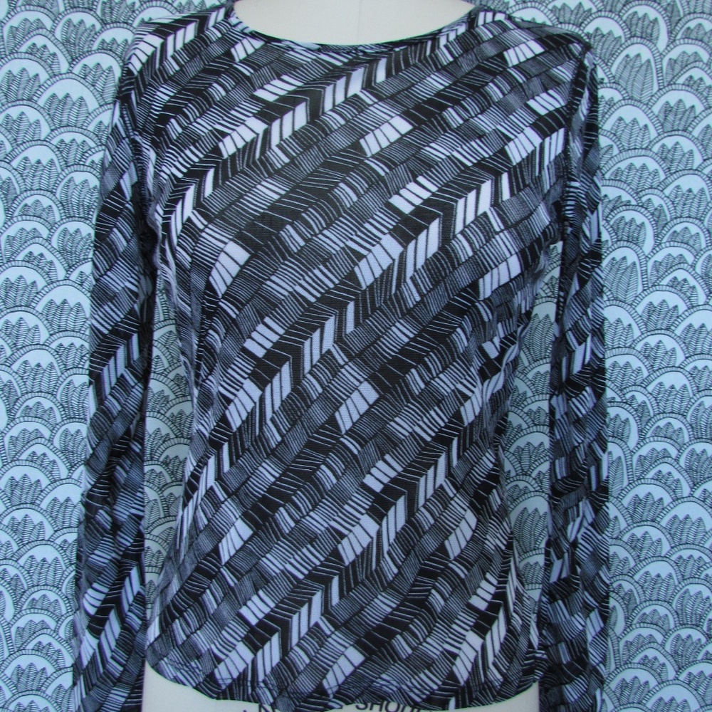 KENNETH COLE Geometric Print Mesh Top